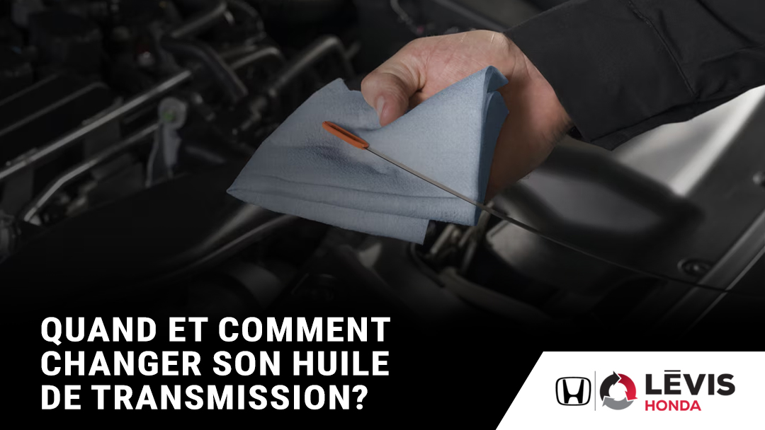 vue gros plan d'un système de transmission entouré d'un tourbillon d'huile